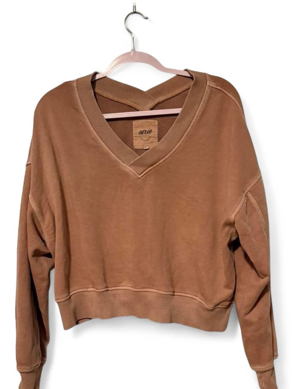 Cute comfy aerie tan v neck relaxed fit sweatshirt xs